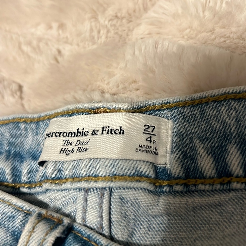 Abercrombie & Fitch The Dad High Rise Ripped Jeans 27/4 button fly - Picture 3 of 5